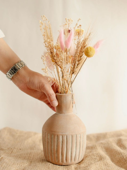 Handcrafted Ceramic Vase with Dried Flowers – Minimal Home Décor Table Vase Set
