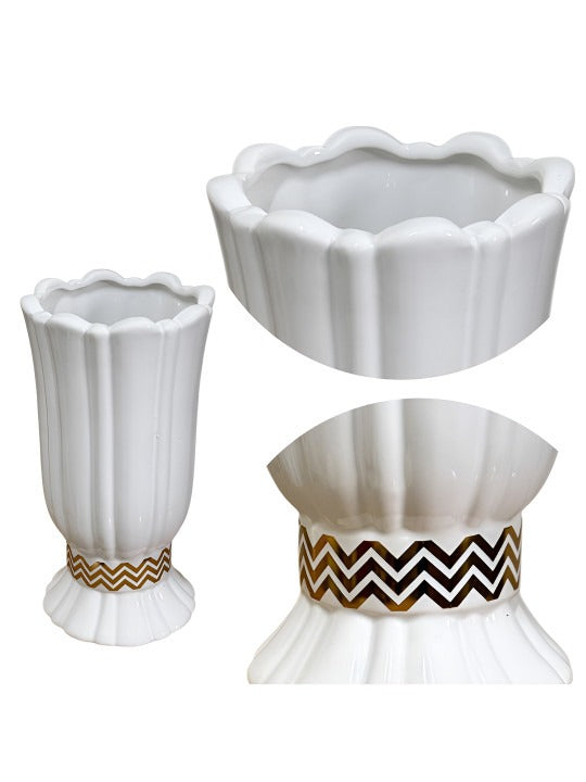 Elegant White Ceramic Flower Vase – Decorative Table Vase for Living Room & Home Décor