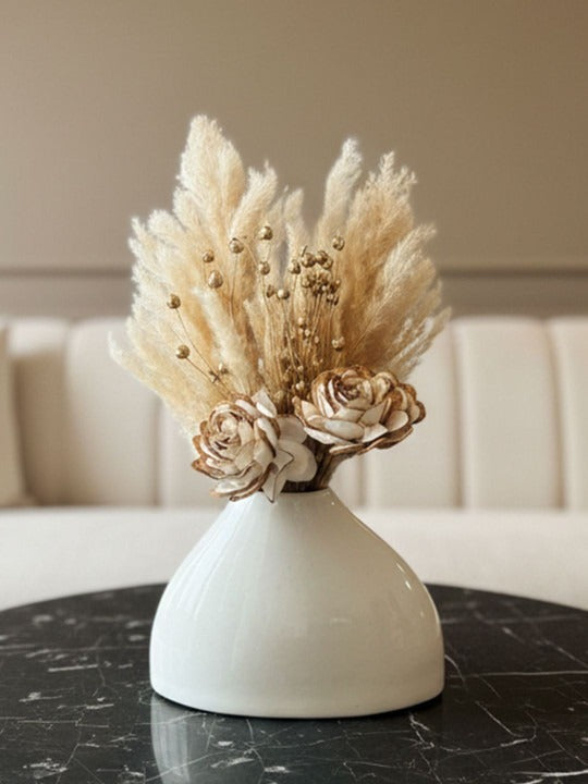 White Ceramic Vase with Dried Pampas Arrangement – Minimal Tabletop Home Décor